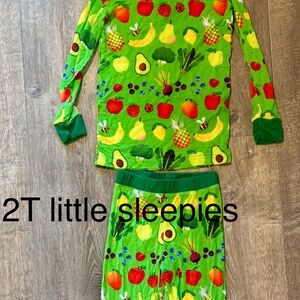 Little sleepies pajama set